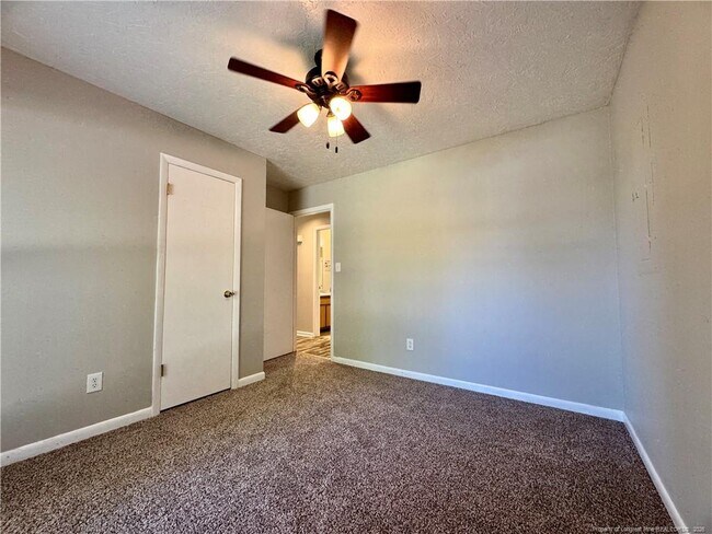 Building Photo - 3323 Balero Ct