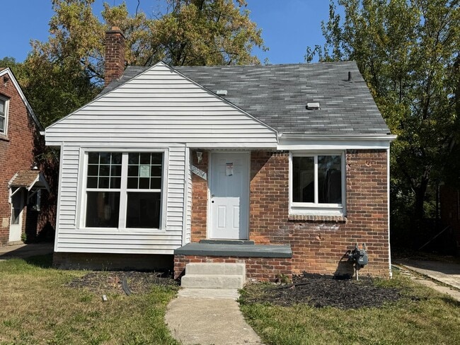 Primary Photo - 20284 Gilchrist St