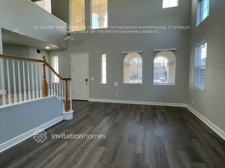 Building Photo - 1187 Jewelflower St