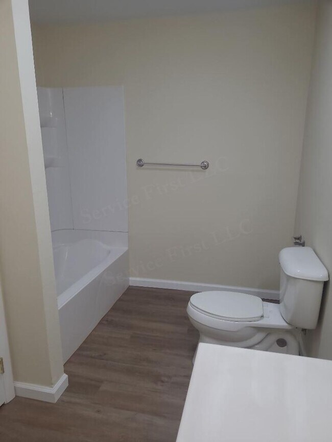 Building Photo - 501 W Fannetta St