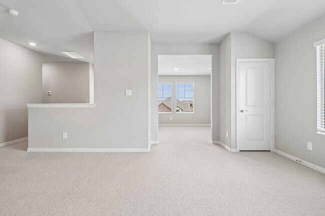 Building Photo - 6206 Castamere Dr