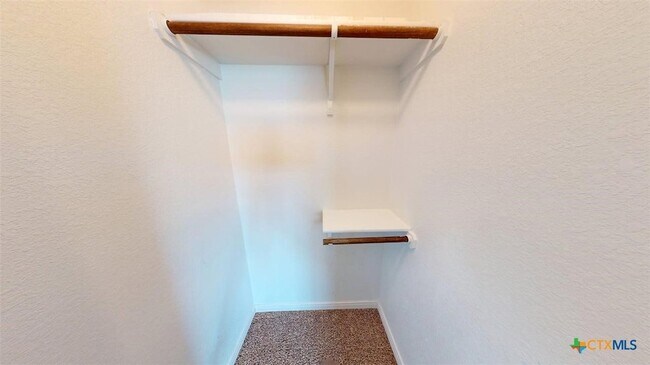 Building Photo - 307 Dober St