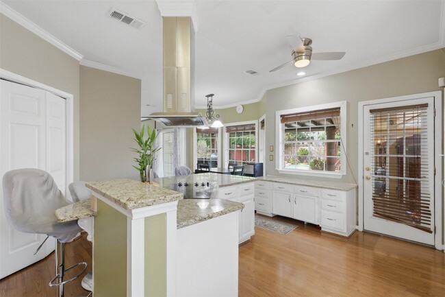 Building Photo - 2114 Gentryside Dr