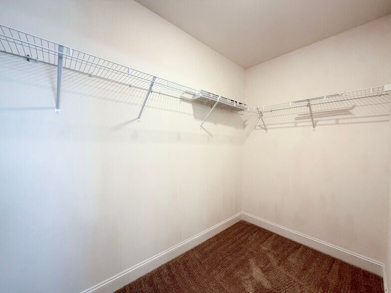 Building Photo - 563 Whitley Ridge Dr
