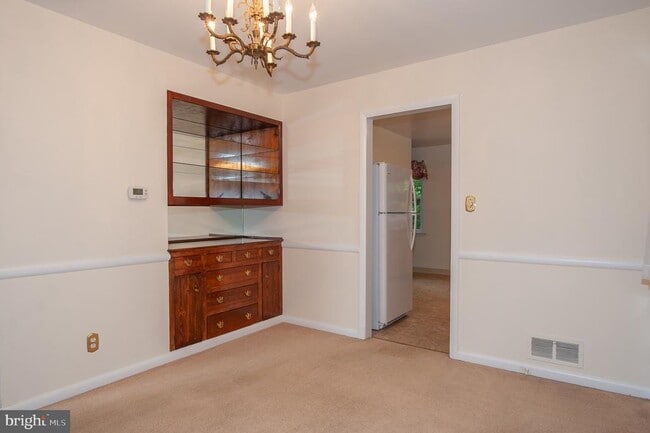 Building Photo - 5950 Clames Dr