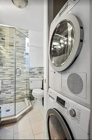 Building Photo - 161 Stanton St