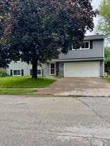 Building Photo - 4204 Warren St