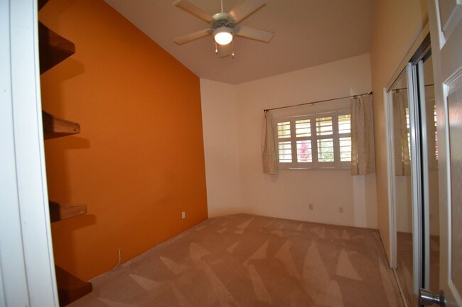 Building Photo - UNFURNISHED 3/2 PRIVATE HOME WITH OCEAN VIEW! AVAILABLE NOW!