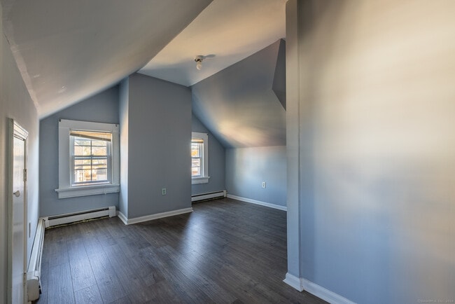 Building Photo - 56 Park Ave