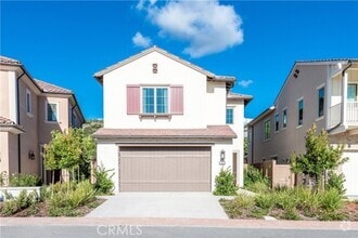 Building Photo - 152 Statura