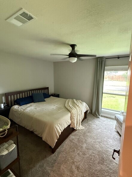 Master bedroom - 7509 Jean Ann Dr