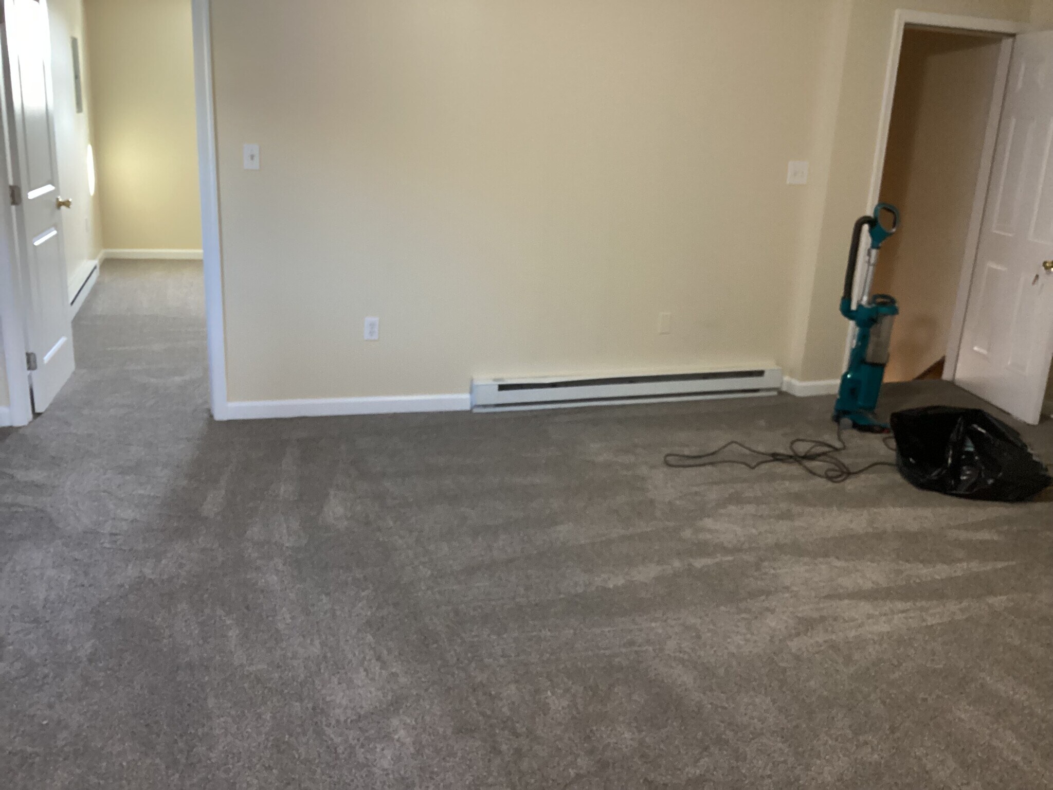 Building Photo - 614 McAlpine St