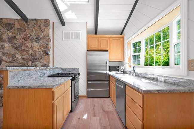 Building Photo - Executive Saratoga Home | Pool & Spa | Lynbrook High School District