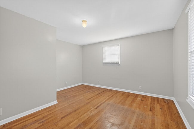 Building Photo - 9404 Locust Creek Rd