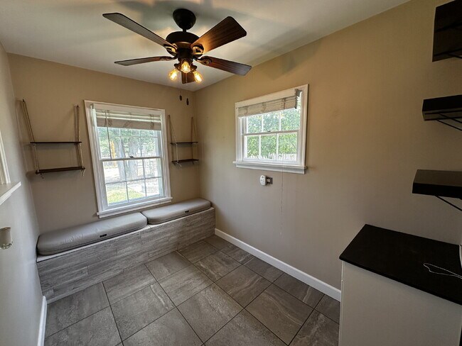 Building Photo - Charming 3-Bed Retreat with Finished Basement an Hardwood Floors!