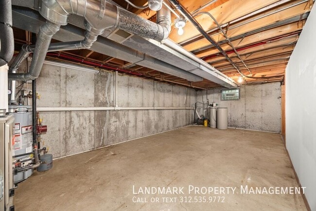 Building Photo - 14518 S Golden Oak Dr