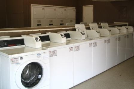 Laundry Facilities - River Pointe Apartments