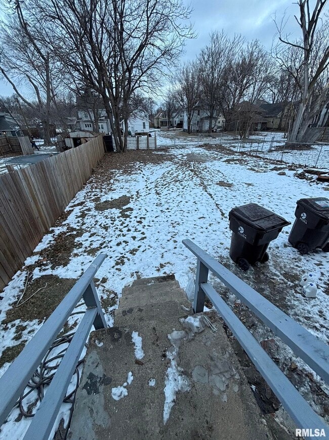 Building Photo - 707 E Nebraska Ave