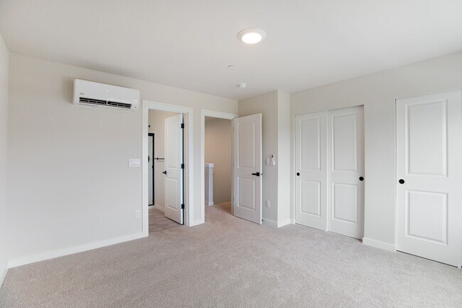 Building Photo - 14707 87th Ave SE