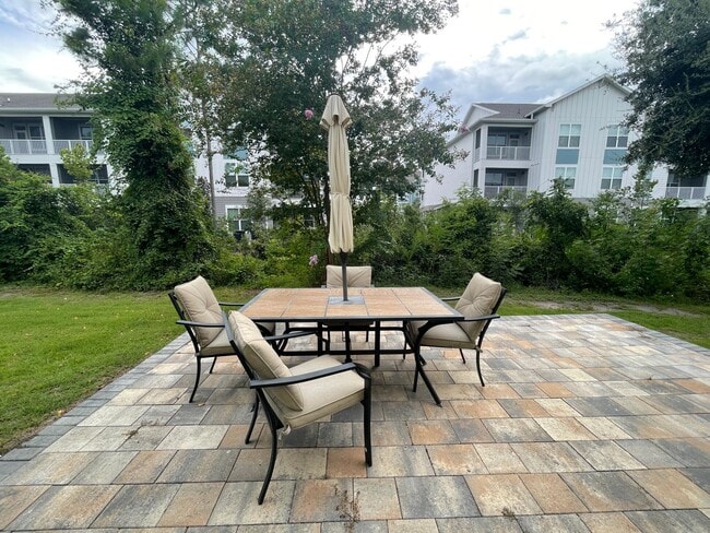 Building Photo - 1716 Annabella's Dr