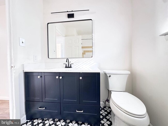 Building Photo - 2 W High Ridge Rd