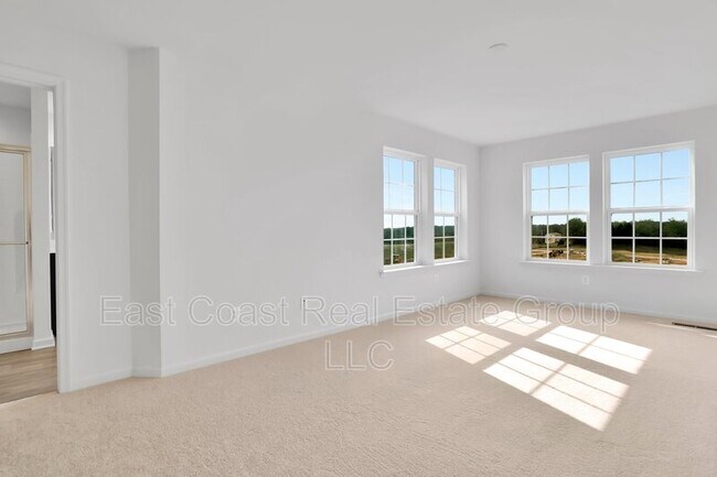 Building Photo - 153 Charterhouse St