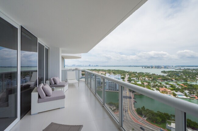 Building Photo - 6301 Collins Ave