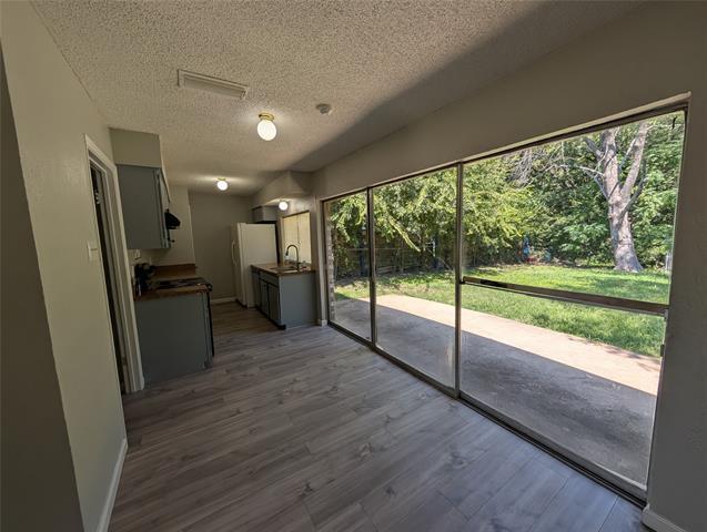 Building Photo - 1645 Morrison Dr