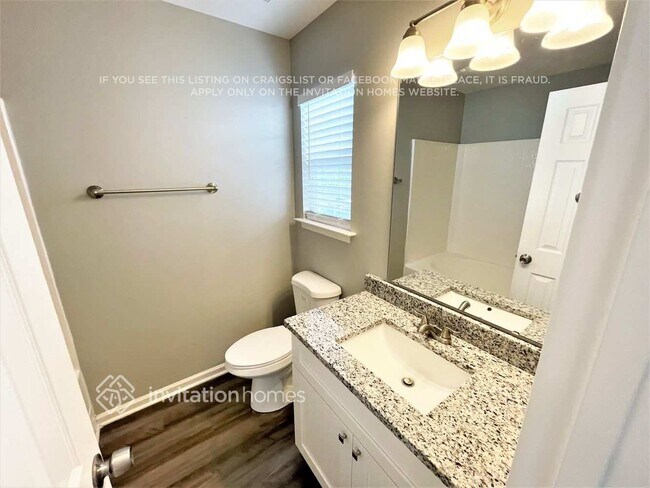 Building Photo - 1308 Crandon Dr