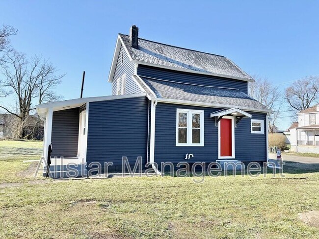 Building Photo - 924 Spring Ave NE