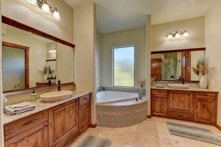 Building Photo - 143 Skyforest Dr