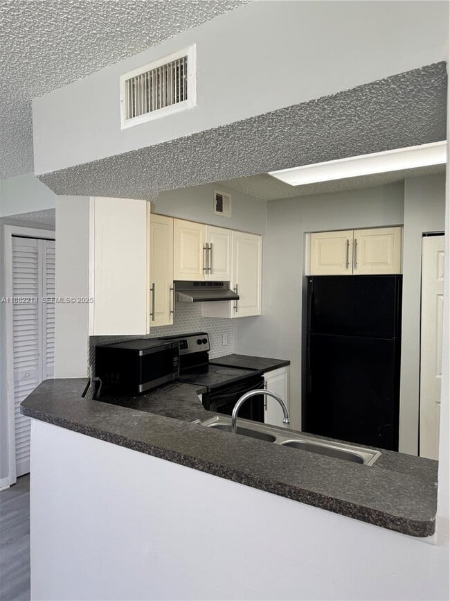 Building Photo - 3405 NW 44th St