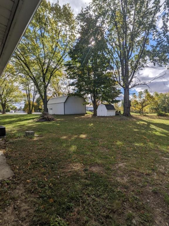 Building Photo - 623 W Main St