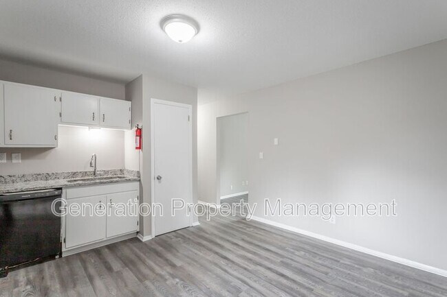 Building Photo - 113 Goodson Ave