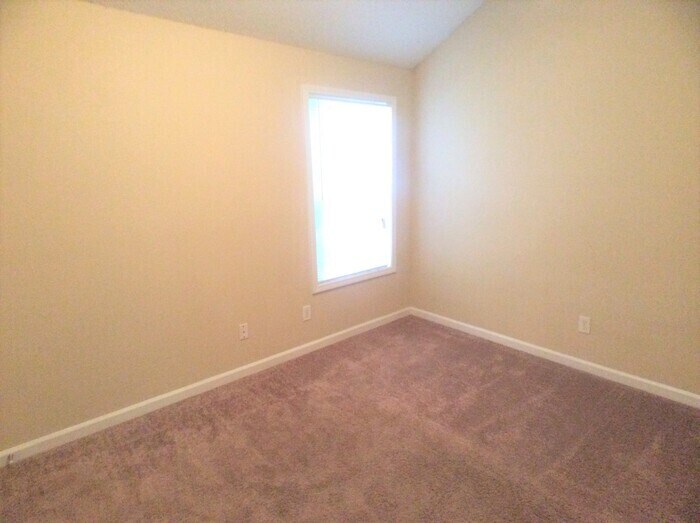 Building Photo - 3840 Cypress Pointe Dr