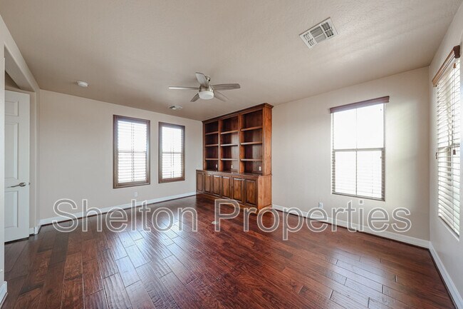 Building Photo - 3779 N Denny Way