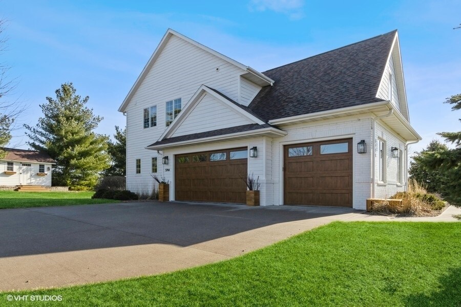 Building Photo - 3744 Lacina Dr SW