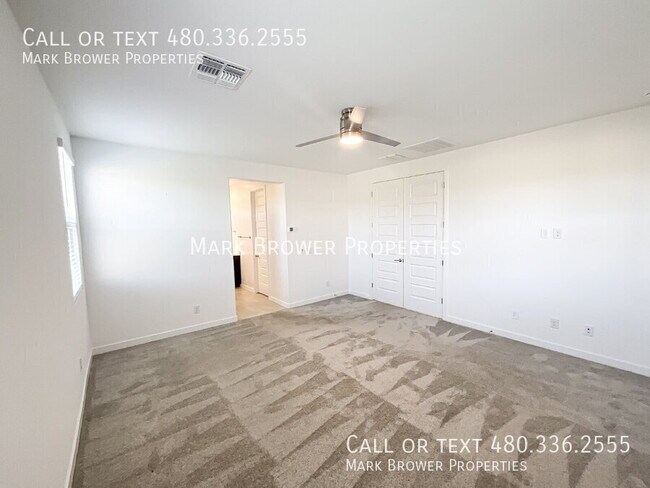 Building Photo - 4119 E Sagebrush St