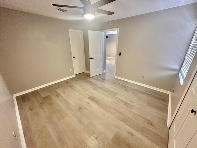 Building Photo - 3555 5th St
