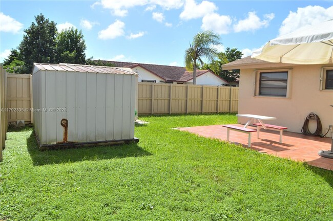 Building Photo - 10933 SW 146th Ct