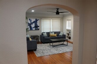 Building Photo - 2215 Hermann Dr