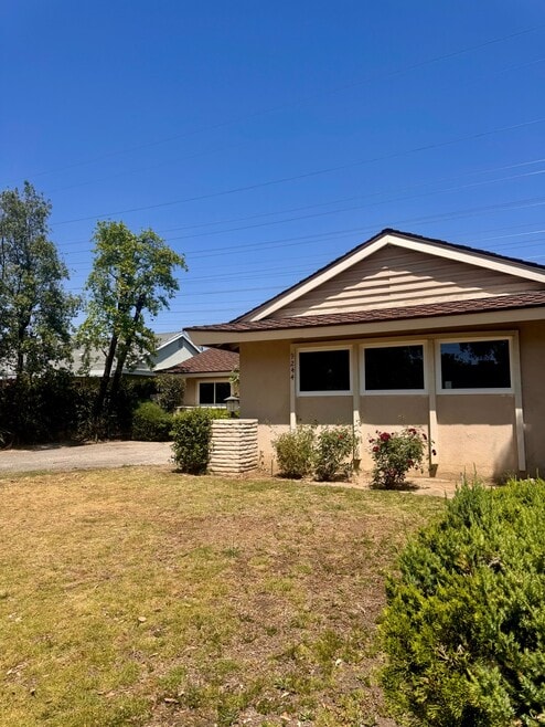 Building Photo - 9244 Crebs Ave