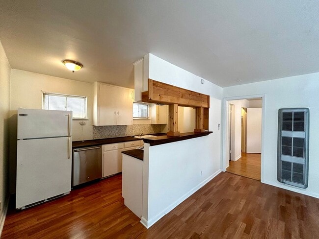 Building Photo - 3304 Tom Green St