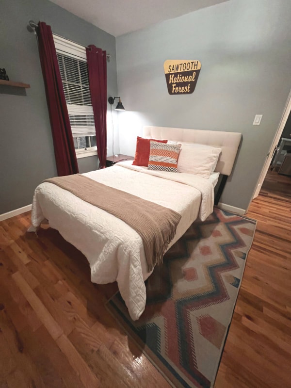 Building Photo - 2104 W State St