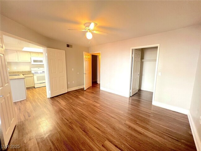 Building Photo - 6800 E Lake Mead Blvd