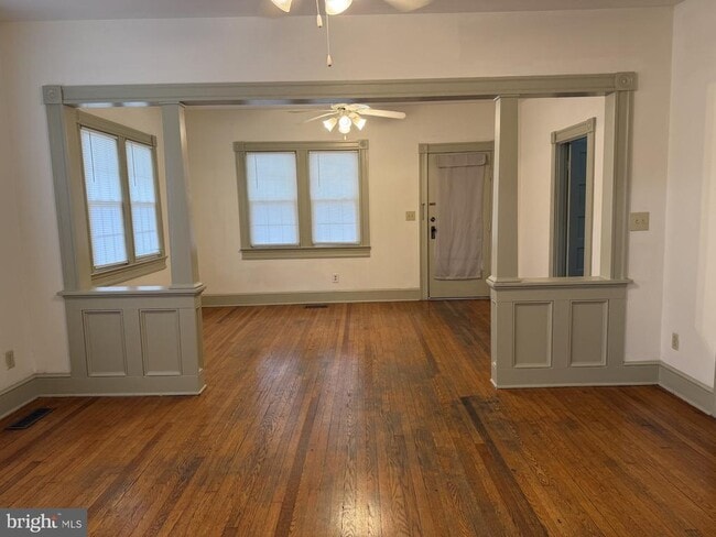 Building Photo - 1237 Seacobeck St