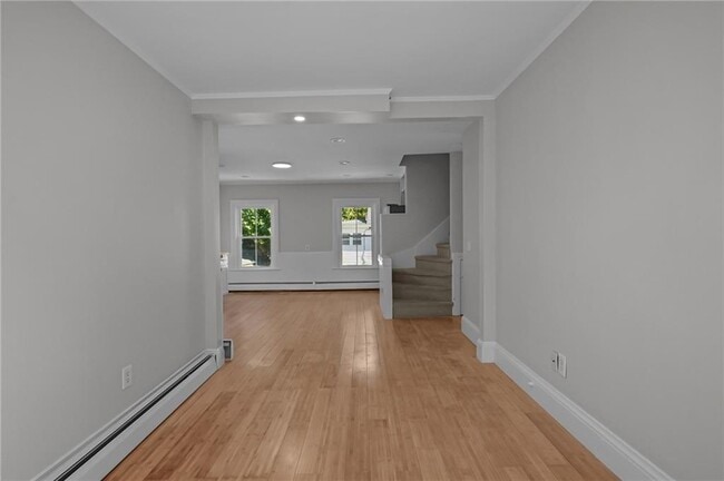 Building Photo - 243 Maple Ave