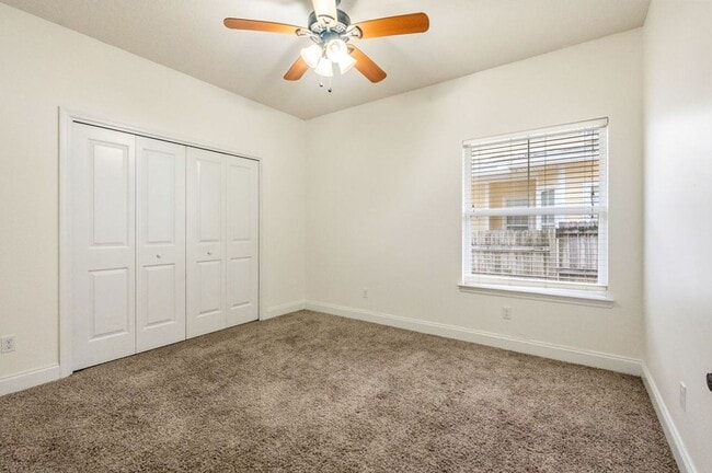 Building Photo - Sprawling 4-BR Niceville Rental with Gourmet Kitchen & 2-Car Garage!