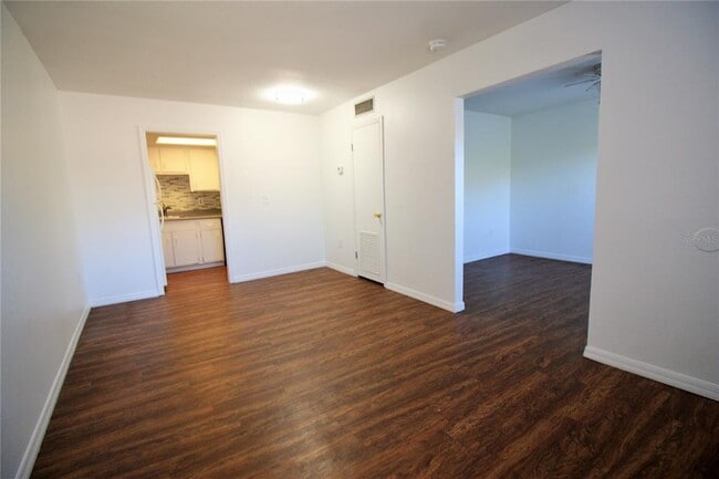 Building Photo - 555 Flemming Way