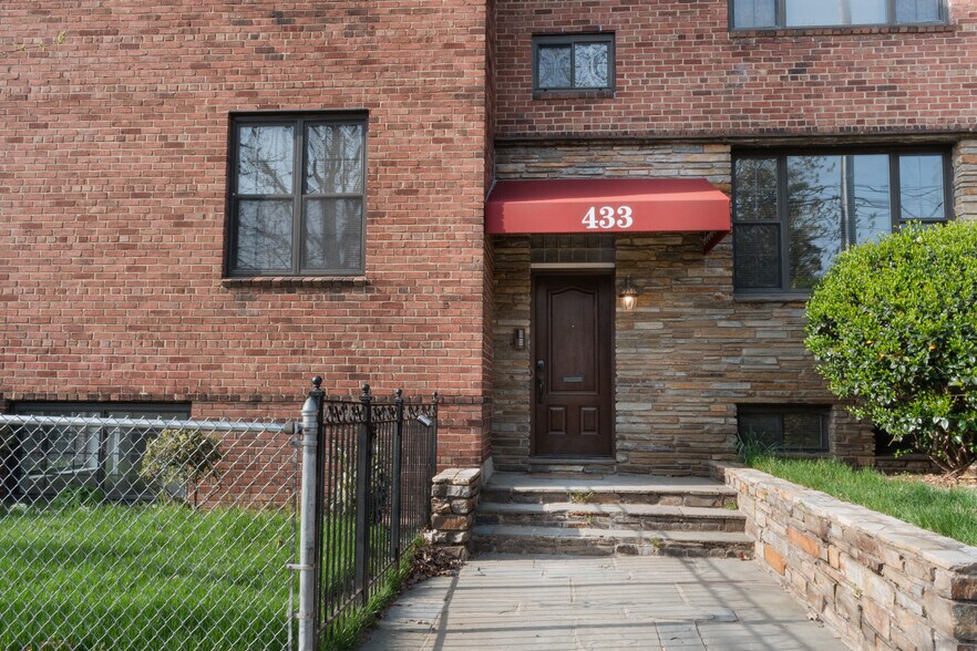 Front of Building - 433 Longfellow St. NW